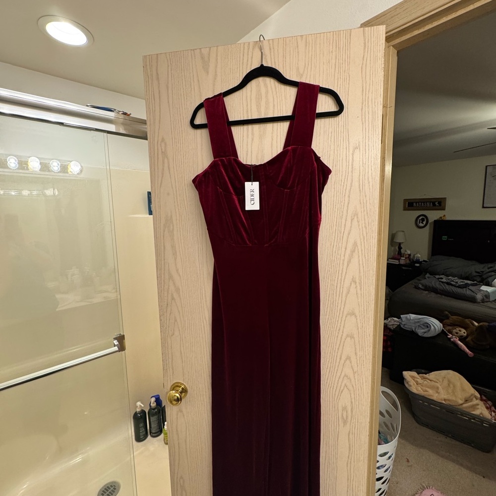 Cider Velvet jumpsuit in Burgundy